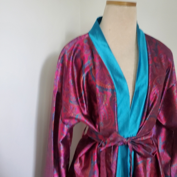 Vtg 70s Exclusively Yours Paisley Robe Made In USA